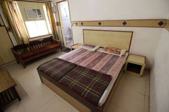 Hotel Jagat Inn, New Delhi 3